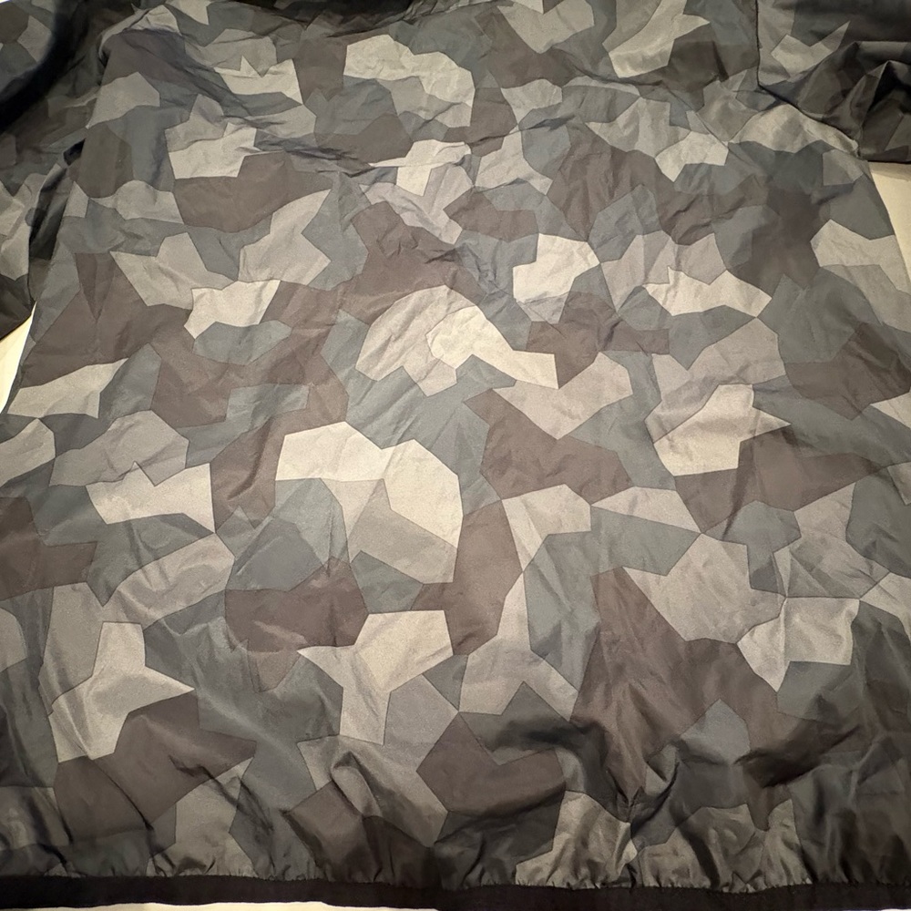 Old Navy Black Gray Camouflage Small Full zip Hooded Windbreaker NWT - Picture 11 of 12